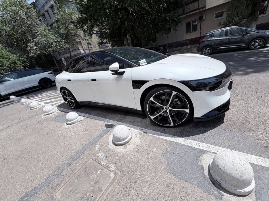В наличии Zeekr 007 ( Dual Motor, 100Kwt, Stargate,)