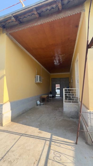 Samarqnd vil. Payariq tum. Chelak sh. Uy sotiladi katta hovli