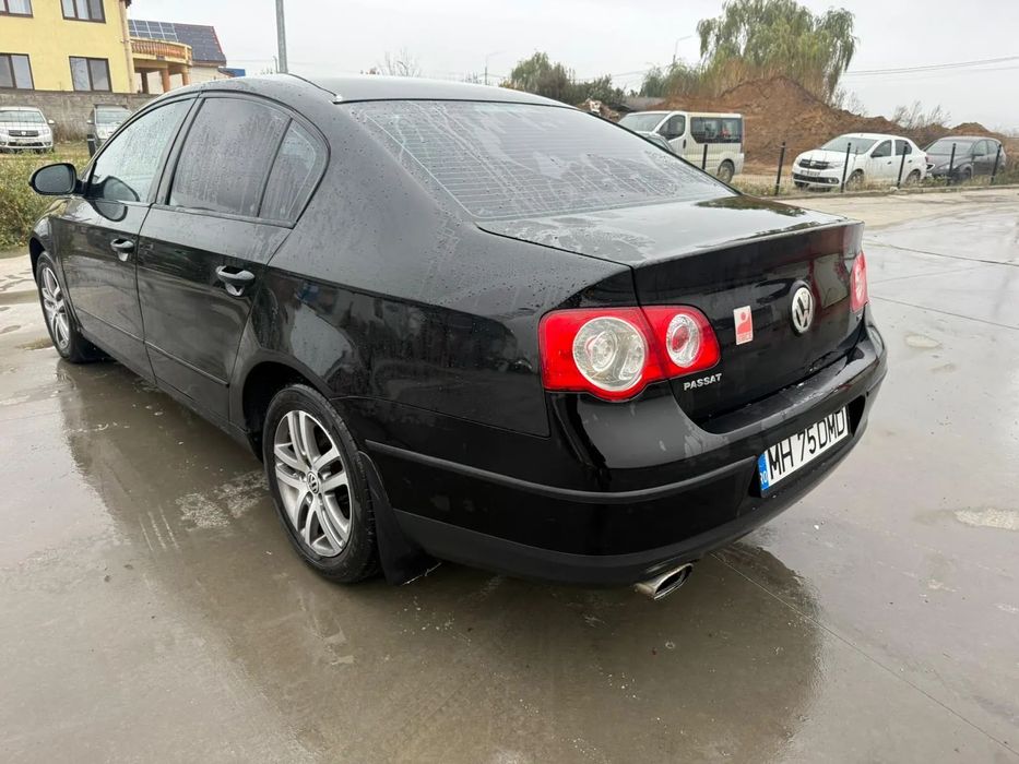 Volkswagen Passat Passat 1.9 Berlina, Navigatie, Camera mers inapoi