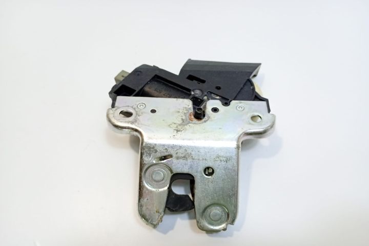 Broasca haion 4F5827505D Volkswagen VW Passat CC prima generatie seri