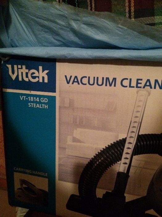 Пылесос Vitek, 1600 W, новый в упаковке.