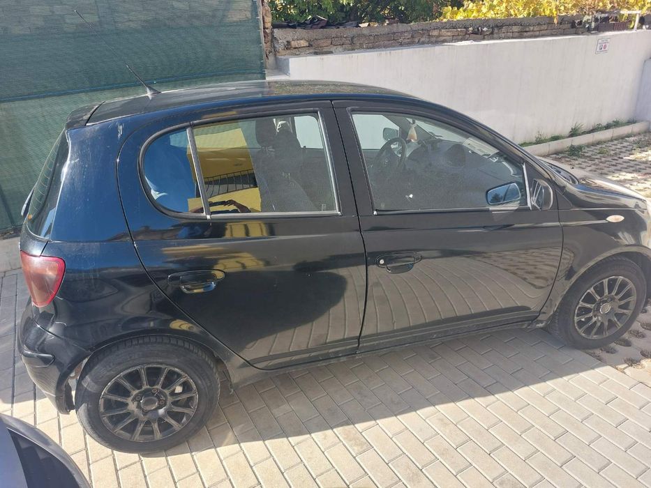 Toyota yaris 2005г. 1.4 d4d