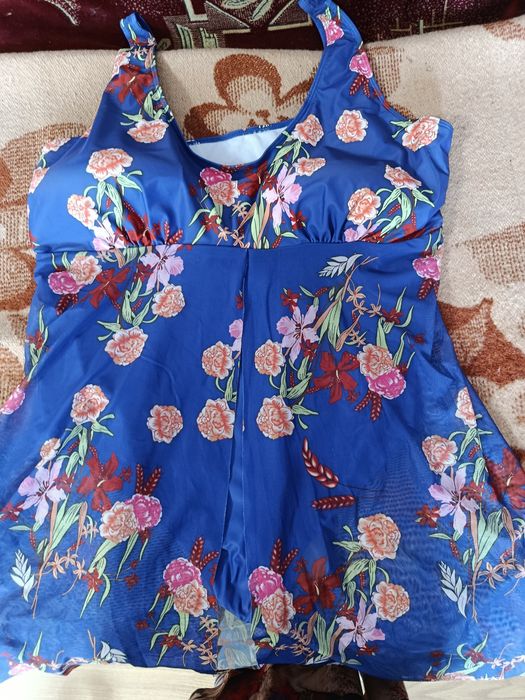 Продам купальник