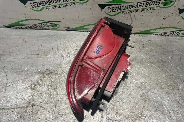 Lampa / Tripla stop stanga pe aripa Alfa Romeo 156 2001