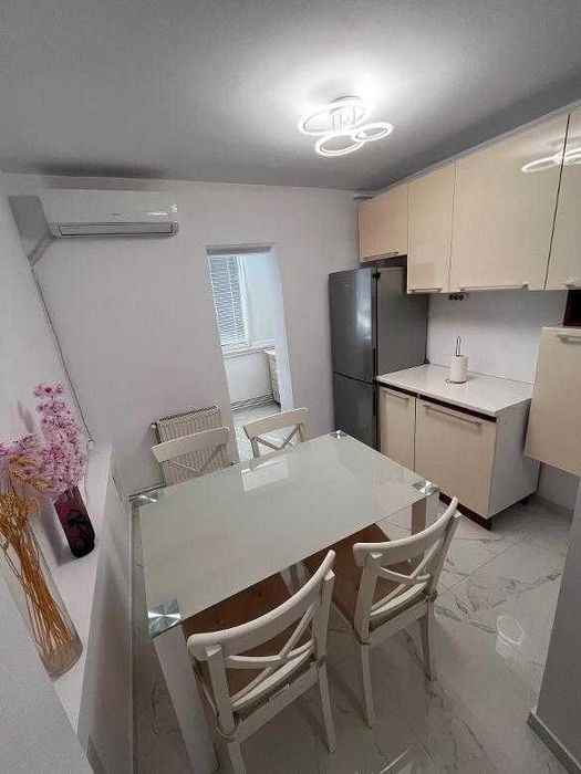 Proprietar închiriez apartament cu 2 camere decomandat|Zona Odobescu| Loc de parcare inclus