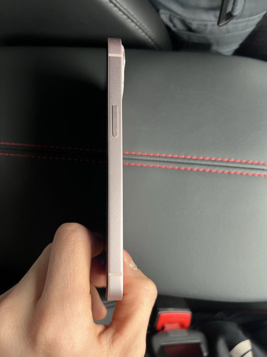 Продам Айфон 13 Розовый