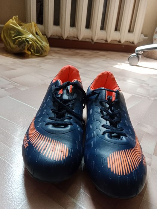 Футбольные бутсы