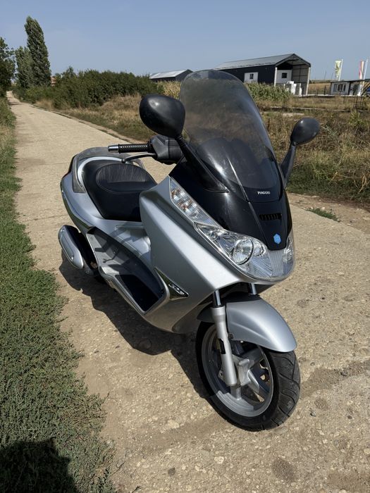 Piaggio x8 125cc scuter