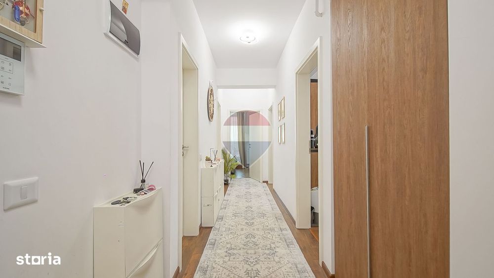 Apartament 3 camere, terasă generoasă, lift și 2 locuri de parcare