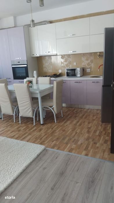 Apartament 3 camere de închiriat Ared Uta