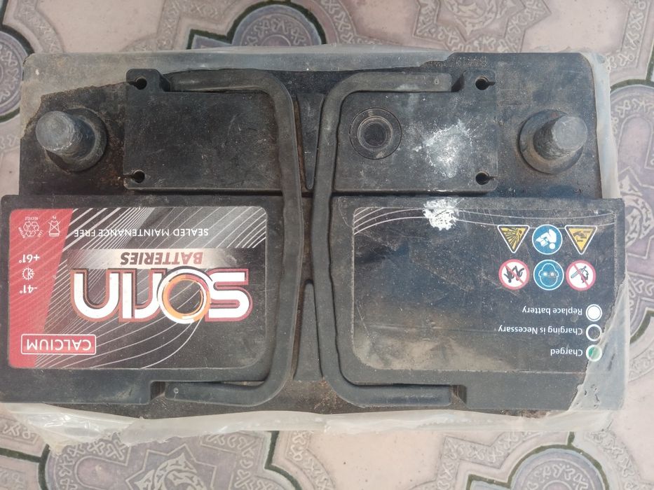 Аккумулятор сотилади