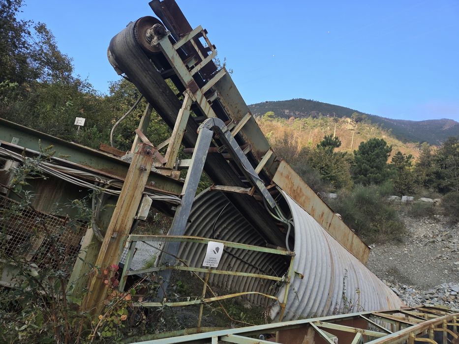 Tunel  sau buncar pt piatra