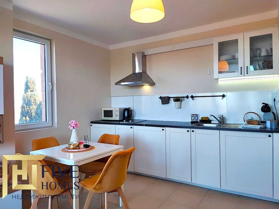 Продава се Двустаен апартамент в Бургас, Център - 62 кв.м за 1533 €/кв.м - Снимка #2