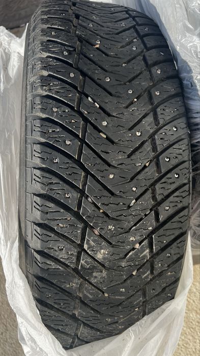Зимняя шина размер 235/60/18