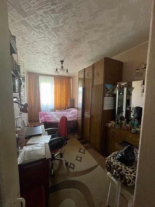 Продам 2х, ул.Бурова, 12