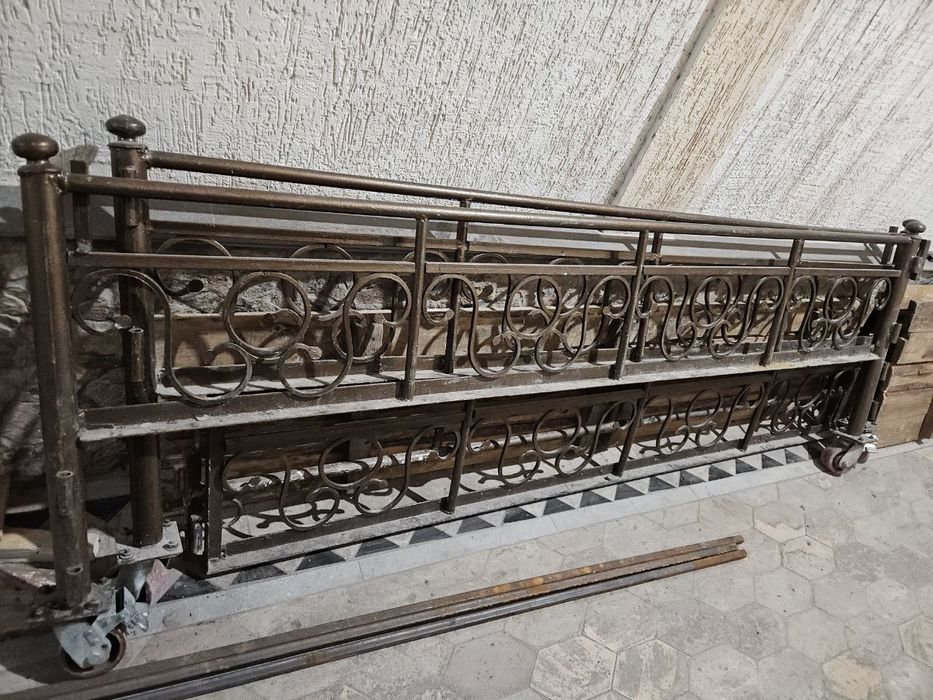 Тапчан- кровать для улицы