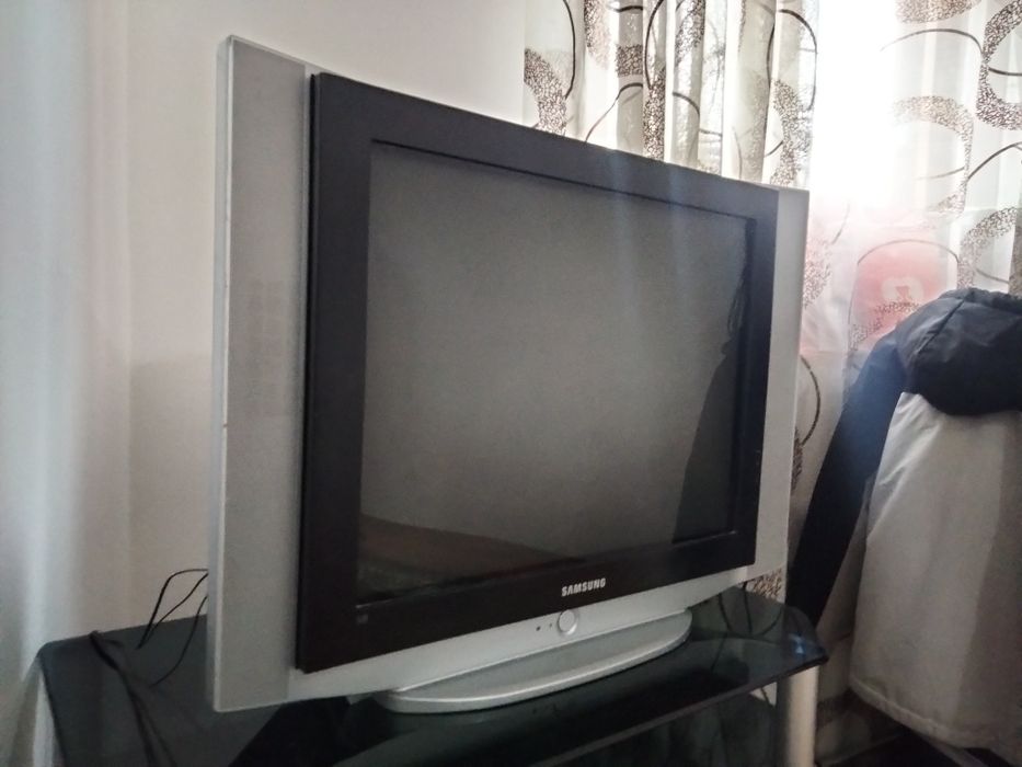 Samsung тв жақсы күйде жасап тұр