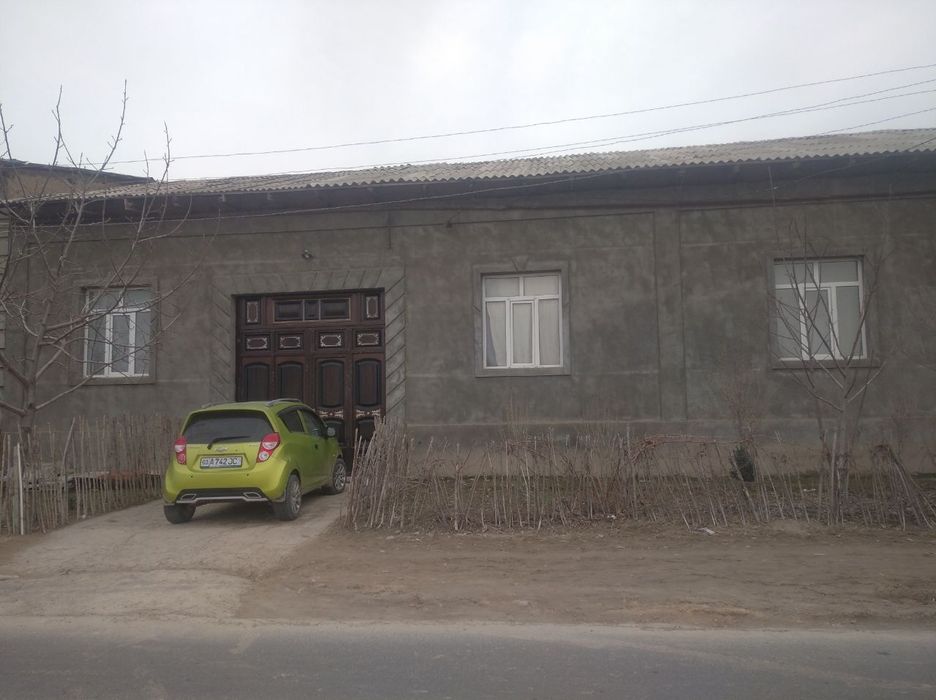 Qibray tumani Yangi ònqòrģon 6sotixli xovli sotiladi  160 000 y.e.