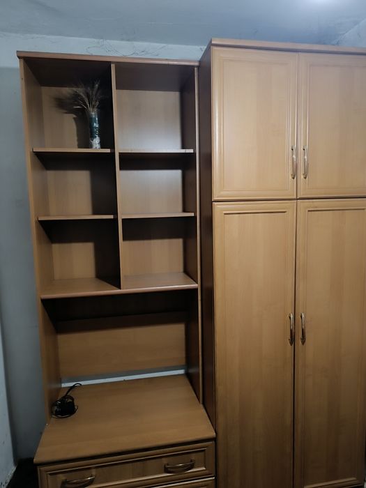 Шифоньер, стенка, мебель для спальни