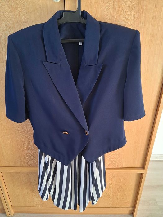 Дамски костюм-сако и пола 40 размер