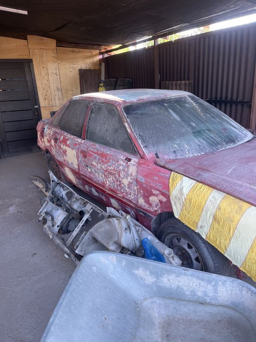 Audi 80 b3 1990 2 литра