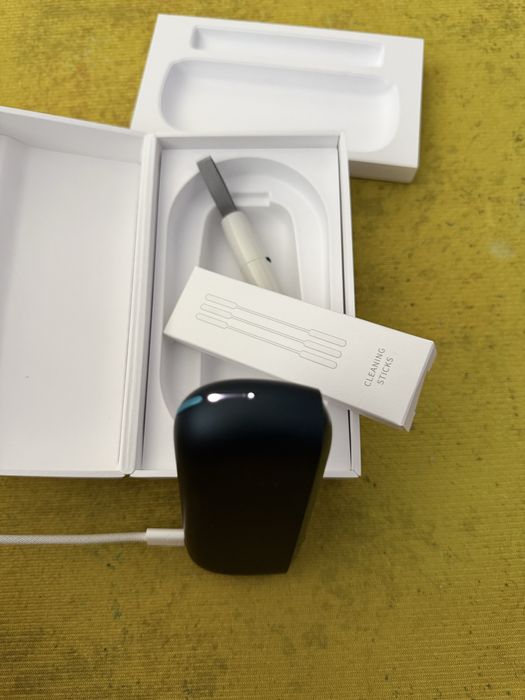 Iqos iluma negru