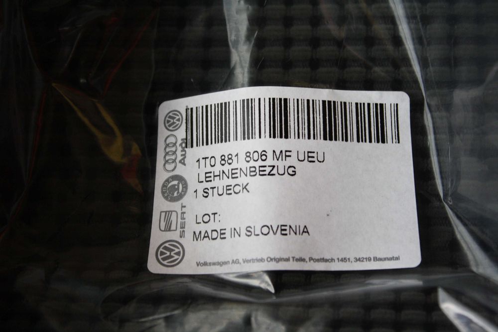 Husă scaun Volkswagen Touran cu încălzire 1T0 881 806 MF UEU