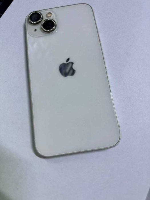 Apple iPhone 13 / 128 GB (Есик)