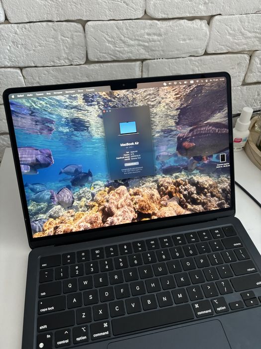 Продам Макбук эир м2/512 гб/ В отличном состоянии