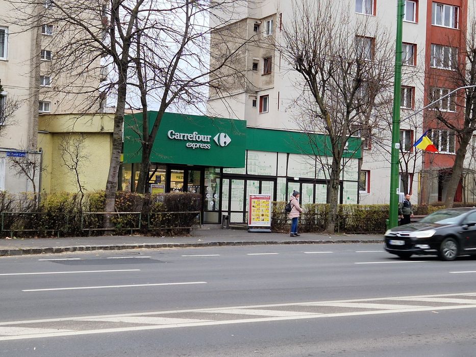 Proprietar vand sau închiriez spațiu comercial 250 mp B-dul Alexandru