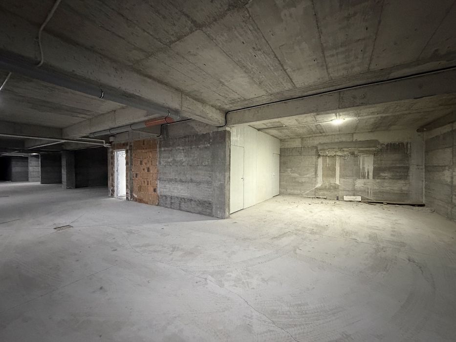 Inchiriez Apartament 2 camere cu parcare subterana sector 2 in bloc nou
