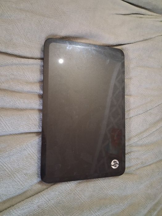 Ноутбук с зарядкой HP