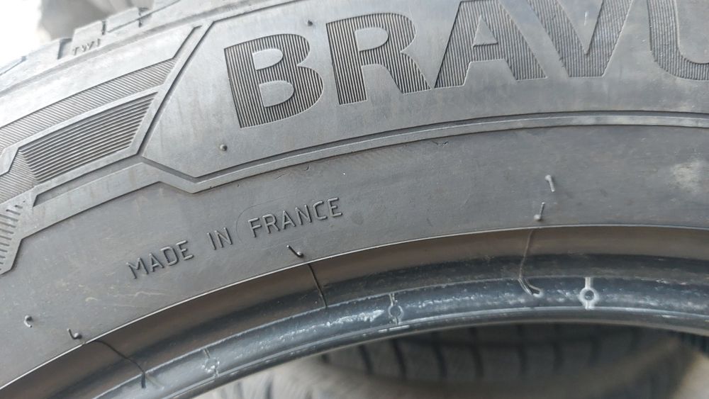 Летни гуми 235/50/19 Barum Bravuris 5HM 2 броя