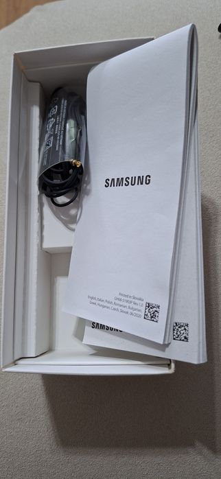 GSM SAMSUNG галакси A 31 6.4 инча супер амолед перфектен