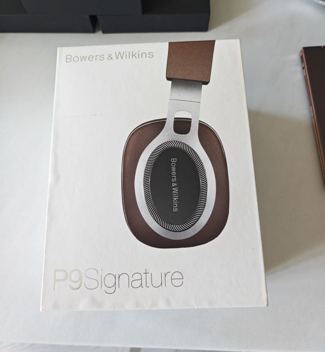 Bower Wilkins P9 Signature