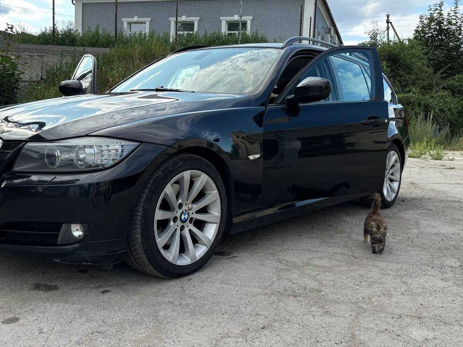 BMW E91 320d 177 CP – stare excelentă, întreținut complet