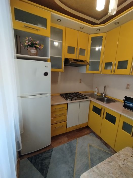 2 ком квартира в центре посуточно , на ночь
