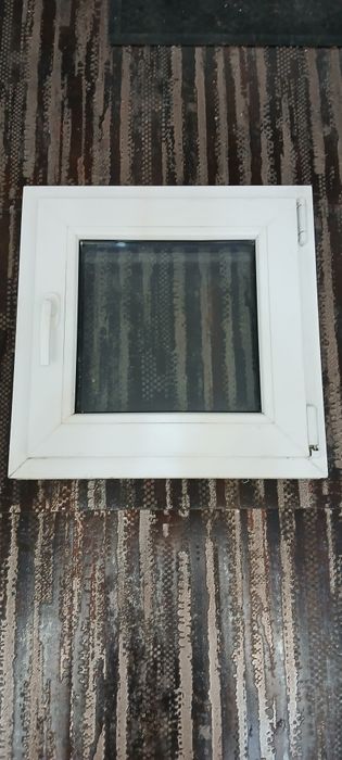 Vând termopan baie