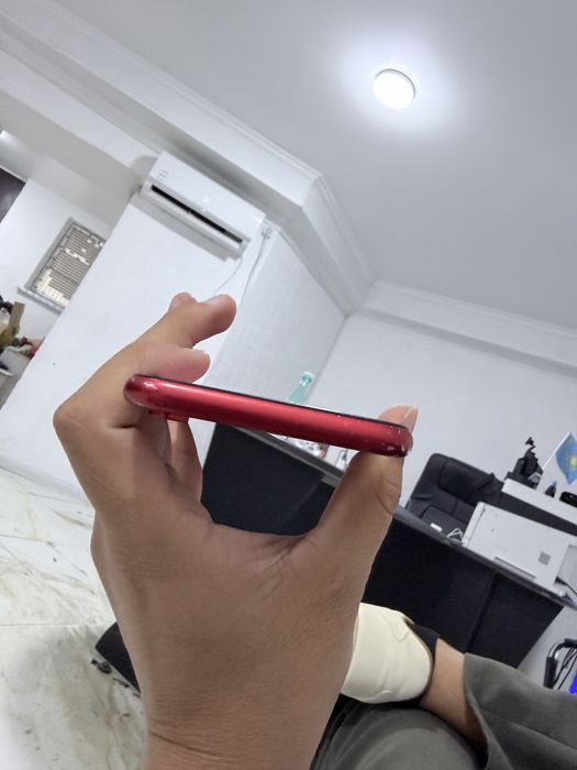 Iphone Xr продаю красный