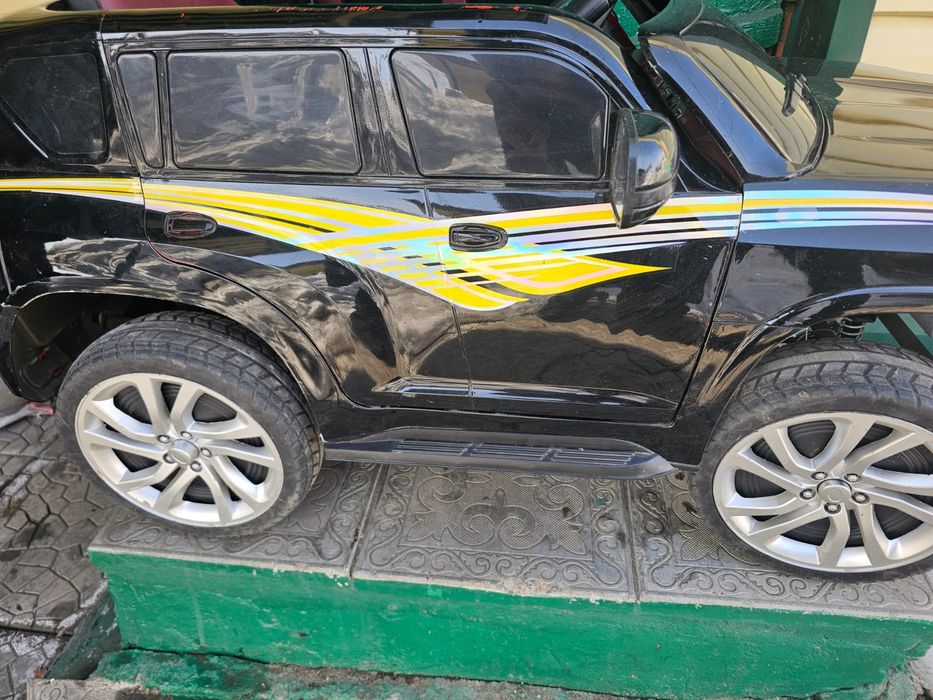 Продам  машину за 30000 тг.