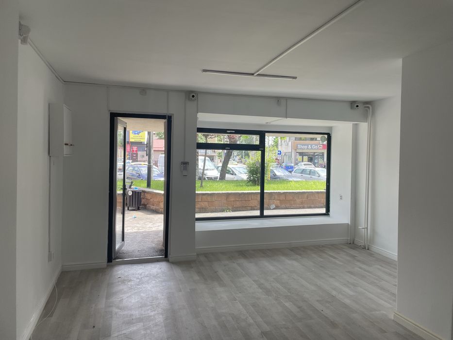 Spatiu comercial de vanzare