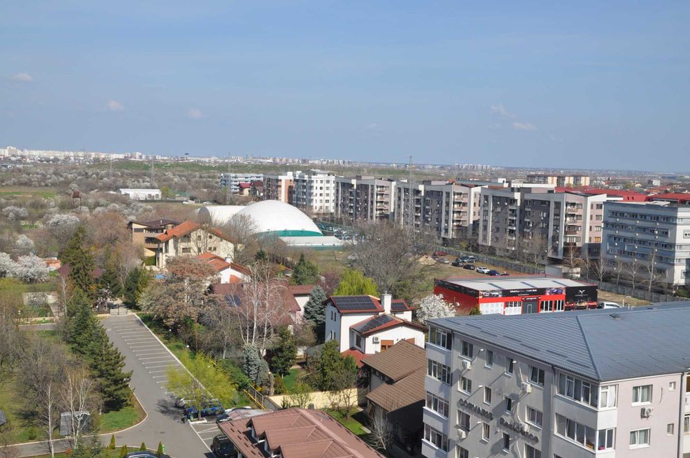 Proprietar închiriez garsonieră si parcare cu vedere panoramică