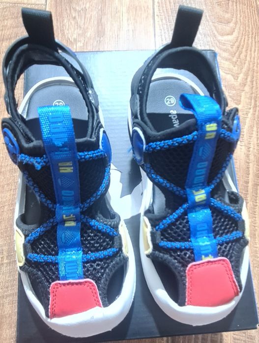 Jucarii:Sandale nr 29, Boxa Karaoke, Mașinuța Politie, Set construcție