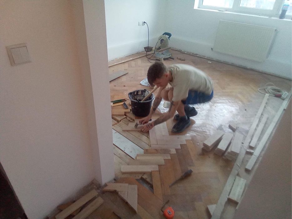 Montam reconditionam parchet lemn masiv stratificat si trepte