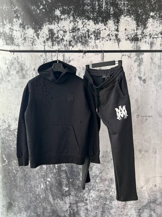 Oferta!! Trening barbati.Calitate luxury.Pentru mai multe poze și mări