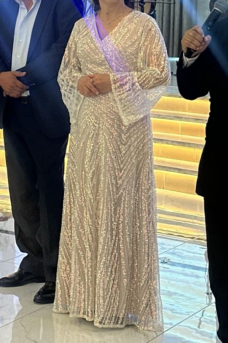 Вечернее платье