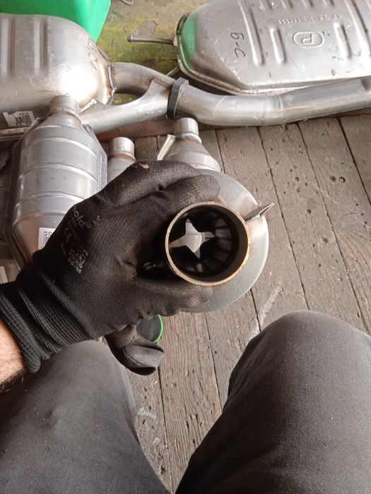 Резонатори заместител на катализатор