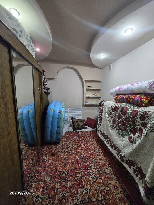 Yunusobod shaxriston metroda 7 sotix uchaska sotiladi srochna