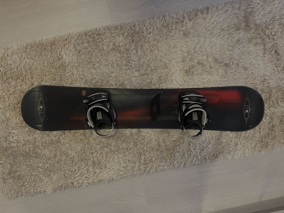 Snowboard k2 FTWO + legaturi Atomic