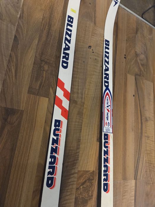 Бегови ски Blizzard – 210 см + автомати